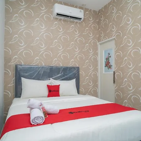 Reddoorz Near Sarinah Jakarta